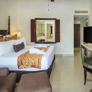 Preferred Club Premium Ocean View King Bed